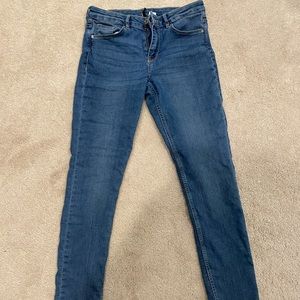 H&M women’s size 8 skinny jeans